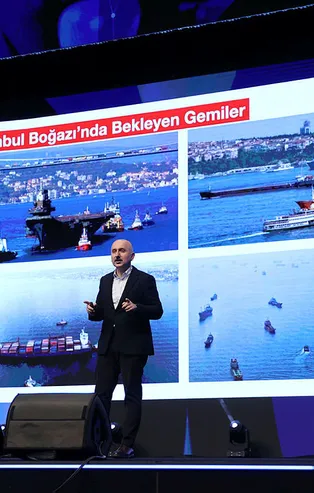 Milli elektrikli tren 2022 yılında raylarda! Bakan Karaismailoğlu'ndan önemli açıklamalar: Türkiye'den Çin-Rusya hamlesi