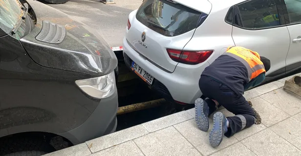 Son dakika: Şişli'de yol çöktü! 2 araç yolun içine düştü!