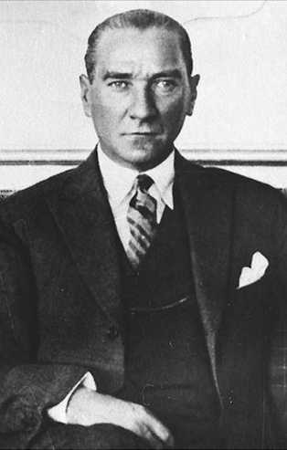 Türkiye Cumhuriyeti'nin kurucusu Mustafa Kemal Atatürk'ün vefatının 82. yıldönümü
