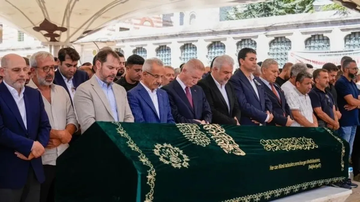 Albayrak ailesinin acı günü: Serhat Albayrak ve Berat Albayrak'ın dayısı vefat etti