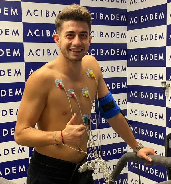 besiktasin-orta-sahasi-genclesecek-kerem-atakanda-islem-tamam-1660919185792.jpeg Beşiktaş'ın orta sahası gençleşecek! Kerem Atakan'da işlem tamam-3