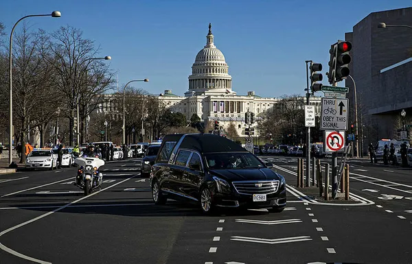 ABD'de kanlı baskın sonrası alarm! Joe Biden'ın yemin töreni öncesi ordu devrede!-6