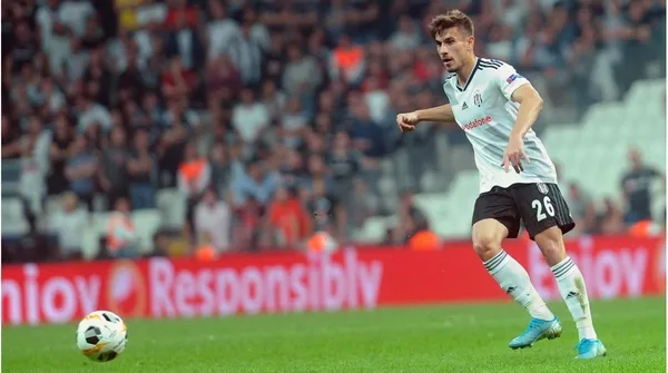 Beşiktaş'a yaptığı sözleşme restinin gerçeği ortaya çıktı! Dorukhan Toköz söz almış - 1