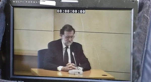 İspanya hükümeti düştü! Rajoy veda konuşması yaptı-1