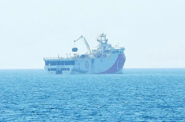 Yunanistan'da Oruç Reis paniği: Tüm görevlere hazır | Oruç Reis'in özellikleri neler?