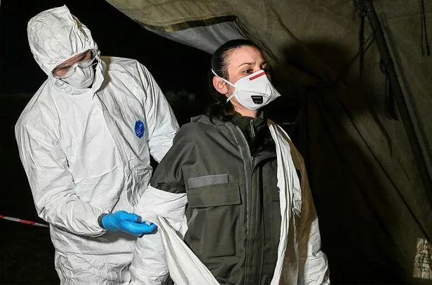 Son dakika: Fransız ordusunda koronavirüs şoku! Savunma Bakanı duyurdu-1