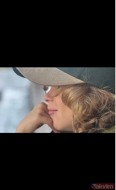 8 yıllık evliliğin meyvesi! Ceyda Düvenci oğluyla tatilde! Kumsal pozları sosyal medyayı salladı! Bülent Şakrak’ın oğlu ilgi odağı oldu - 24