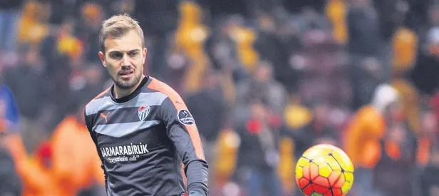 Cenk Gönen gitti Mert geliyor