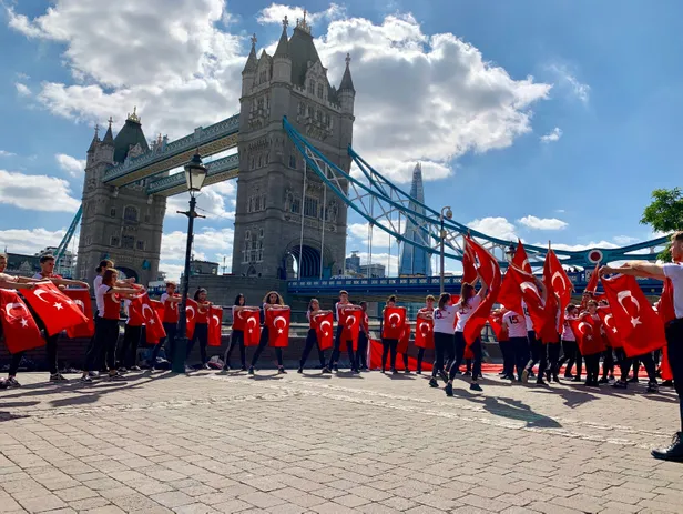 Londra ve İstanbul'da eş zamanlı 15 Temmuz anması-2
