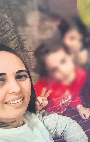 Cinnete gelen eş çocuklarını odaya kilitledi, eşine kurşun yağdırıp intihar etmeye çalıştı