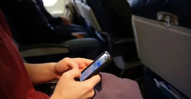 Uçakta internet kullandı, hayatının şokunu yaşadı!