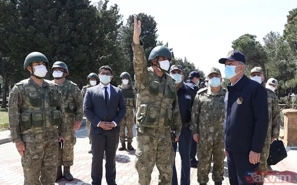SON DAKİKA: Milli Savunma Bakanı Hulusi Akar ve TSK'nın komuta kademesi Gökçeada'da! Rüzgar Alayı'nı denetledi - 10
