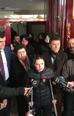 CHP'li vekiller Tabipler Birliği'nin önünde