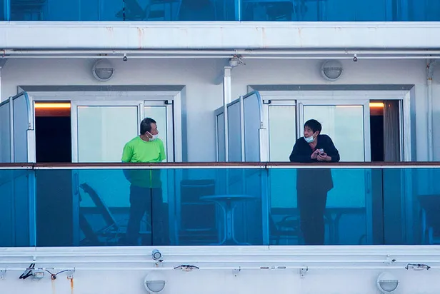 Japonya'da karantinaya alınan cruise gemisinde 40 kişide daha koronavirüs tespit edildi!-4