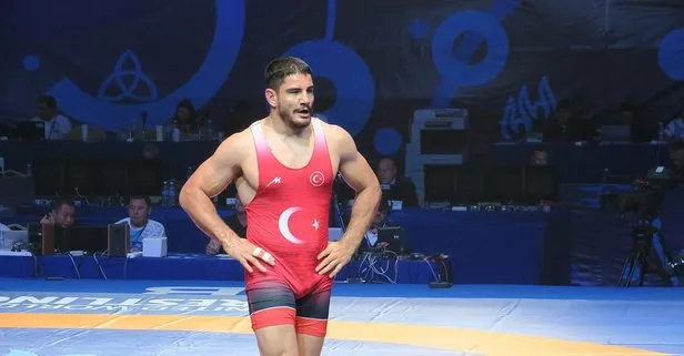 Taha Akgül Dünya Güreş Şampiyonası’nda ikinci oldu!