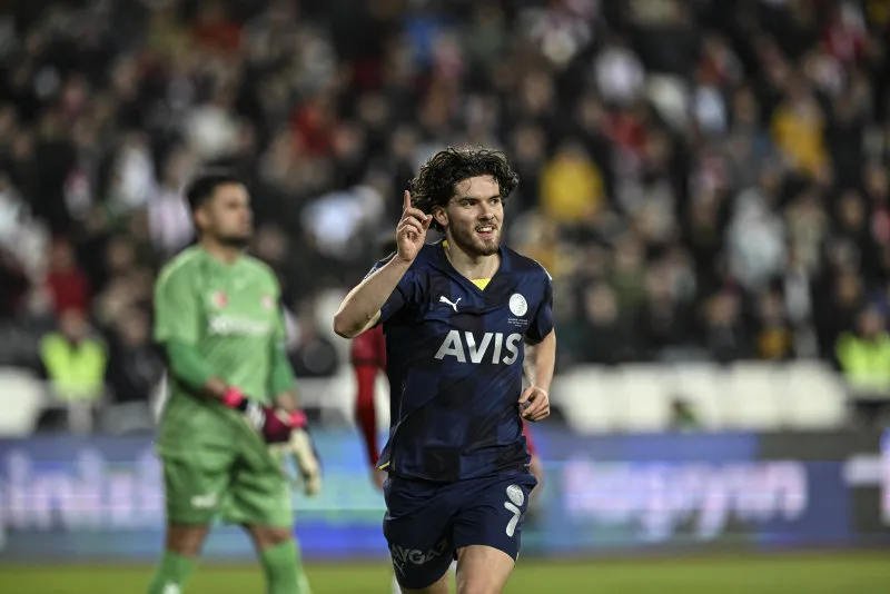 Fenerbahçe'de o isme eleştiri! "Jesus'a sormak gerek..." - 3