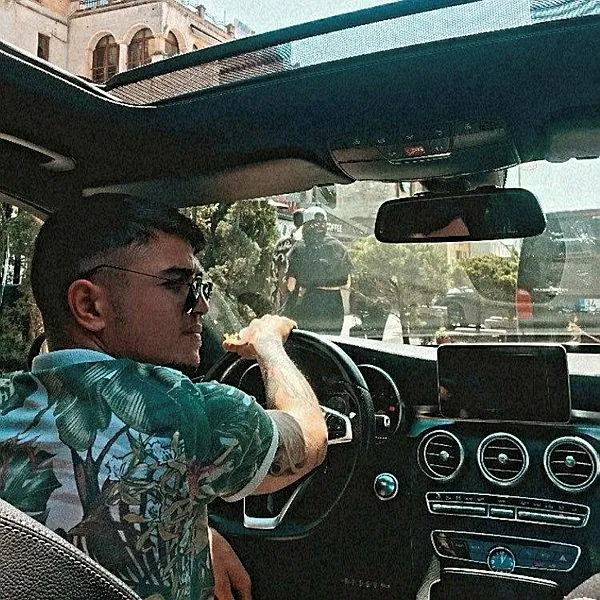 Beylikdüzü'nde motosikletli pusu dehşeti: Silahlı saldırıya uğrayan 2 kişi hayatını kaybetti-6