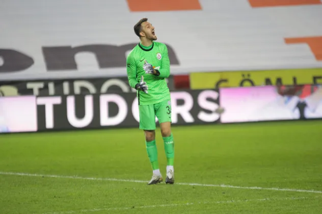 Galatasaray masaya çağırdı: Okan Kocuk yeni sözleşme için hazır