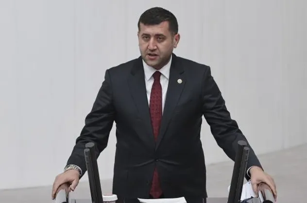 Son dakika: Kayseri Milletvekili Mustafa Baki Ersoy MHP'den istifa etti