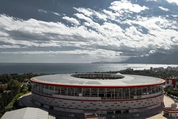 UEFA Şampiyonlar Ligi'nde çeyrek ve yarı final final kuraları çekildi (Yurttan ve dünyadan spor haberleri)-9