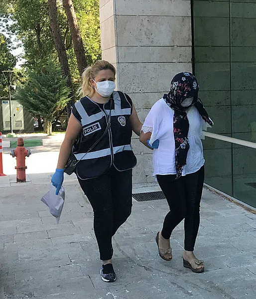 samsunda-sokak-ortasindaki-eskiyaca-infazin-3-faili-tutuklandi-1598907308312.jpg Samsun'da sokak ortasındaki eşkıyaca infazın 3 faili tutuklandı-8