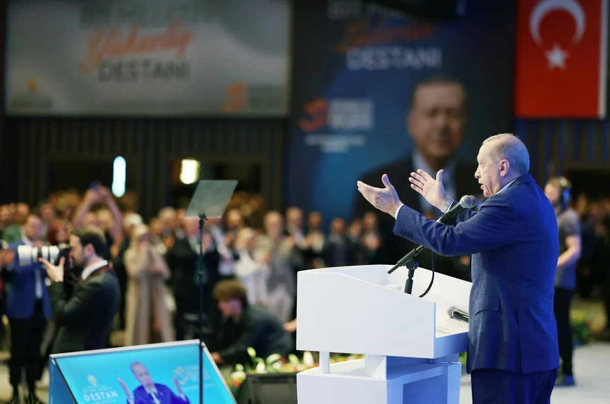 baskan-erdogandan-sakaryada-manifesto-gibi-konusma-israili-titretecek-sozler-ak-parti-teskilatina-uyari-meydan-1782655260068.jpeg Başkan Erdoğan'dan Sakarya'da manifesto gibi konuşma! İsrail'i titretecek sözler | AK Parti teşkilatına uyarı: Meydanın hakkını verin-7