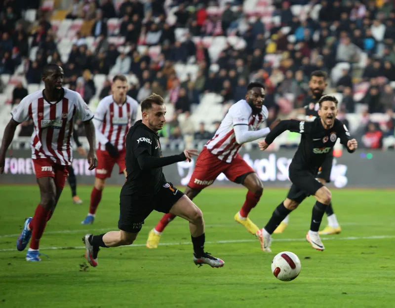Galatasaray Sivasspor deplasmanından 3 puanla çıktı! - 7