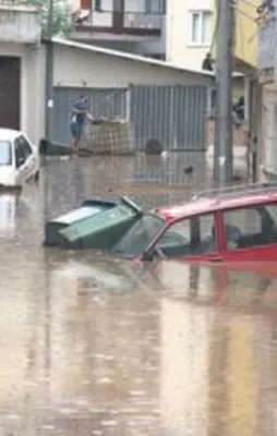 Bursa’yı sel vurdu