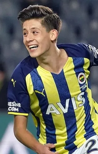 Arda’nın tek rakibi Gavi!