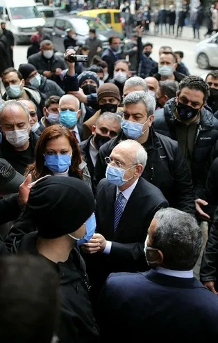 Bursa'da CHP lideri Kemal Kılıçdaroğlu'na vatandaşlardan "muhtar bile olamazsın" tepkisi
