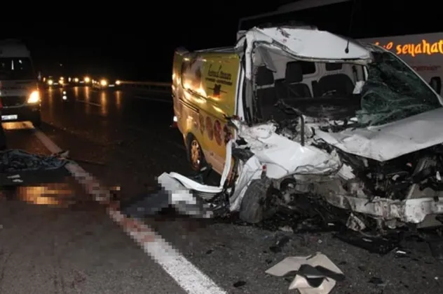 Düzce TEM Otoyolunda feci kaza