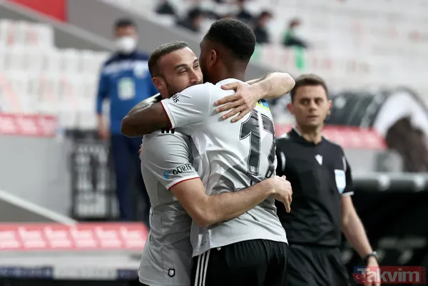 Beşiktaş Teknik Direktörü Sergen Yalçın Alanyaspor galibiyeti sonrası konuştu: Lige geri döndük - 12