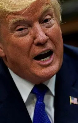 İngiltere'de Trump'ın İslamofobik paylaşımına sert tepki