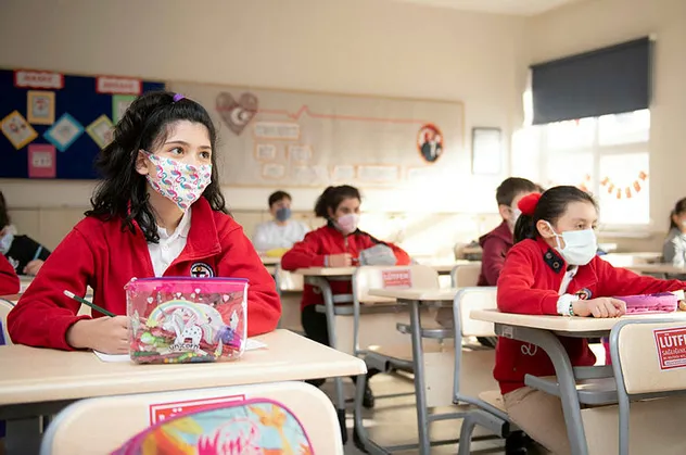 Milli Eğitim Bakanı Mahmut Özer duyurdu! Kasımdan itibaren ücretsiz