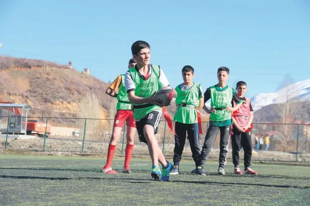 tup-mide-ameliyati-sonrasi-hayatini-emine-fidanin-doktoru-mye-odul-gibi-ceza-1648934494985.jpeg Tüp mide ameliyatı sonrası hayatını Emine Fidan'ın doktoru M.Y'e ödül gibi ceza-2