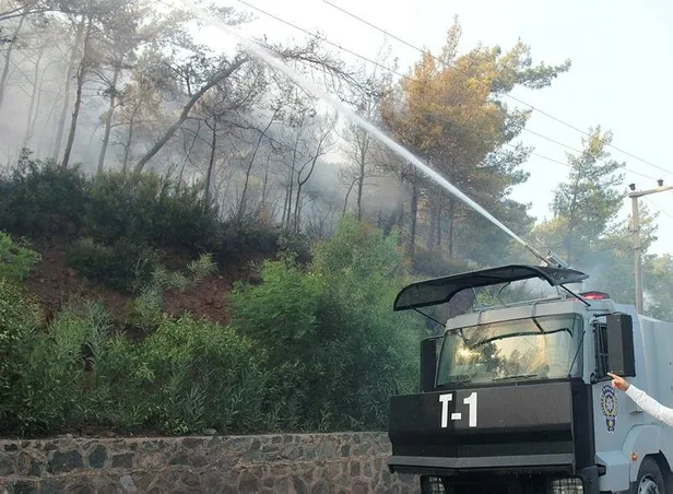 SON DAKİKA: Başkan Recep Tayyip Erdoğan Marmaris'te! Orman yangını olan bölgeyi havadan inceledi-4