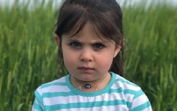 minik-leyla-cinayetinin-tahliye-edilen-saniklari-hakim-karsisina-cikti-sikayetci-olmayan-anne-ile-baba-katilmadi-1633681244575.jpg SON DAKİKA: Leyla Aydemir cinayetinde flaş karar! 7 sanık da beraat etti-2