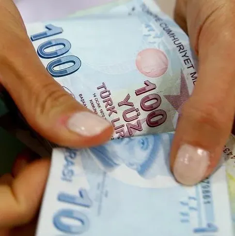 İş arayana 10 bin 878 TL