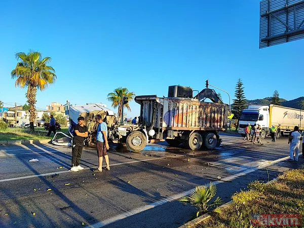 Antalya'da feci kaza: Şoför mahali yerinden koptu - 9