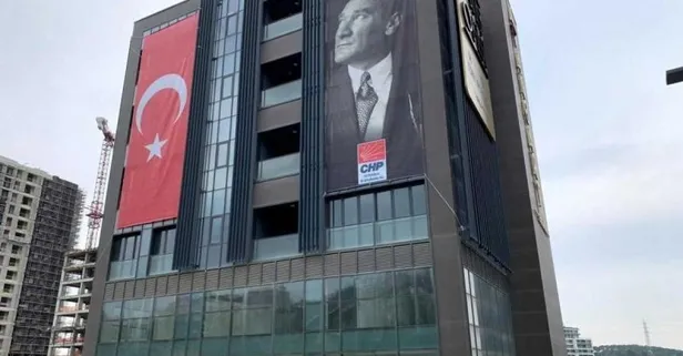 CHP İstanbul Kongresi için mahkeme "dur" dedi! YSK "devam" kararı verdi... Tebliğ için giden heyete müdahale