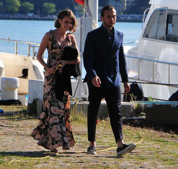 Ünlü çiftten güzel haber-3