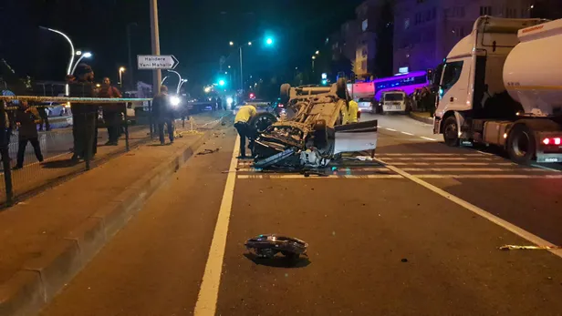 Son dakika... Kocaeli'nin Gölcük ilçesinde korkunç kaza! O anlar saniye saniye görüntülendi-4