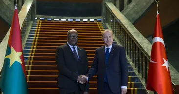 Başkan Erdoğan Burkina Faso Devlet Başkanı Kaboreyi böyle karşıladı