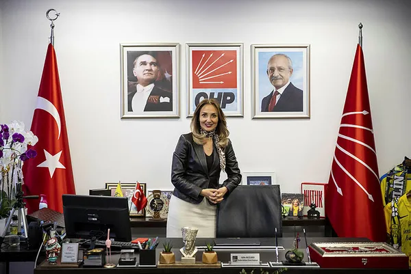 chpdeki-taciz-ve-tecavuze-sessiz-kalan-aylin-nazliakanin-yeni-projesi-tepki-cekti-haritayi-cikarmaya-chpden-basla-1608642011038.jpg CHP'deki taciz ve tecavüze sessiz kalan CHP’li Aylin Nazlıaka'nın yeni projesi eleştiri konusu oldu - 3