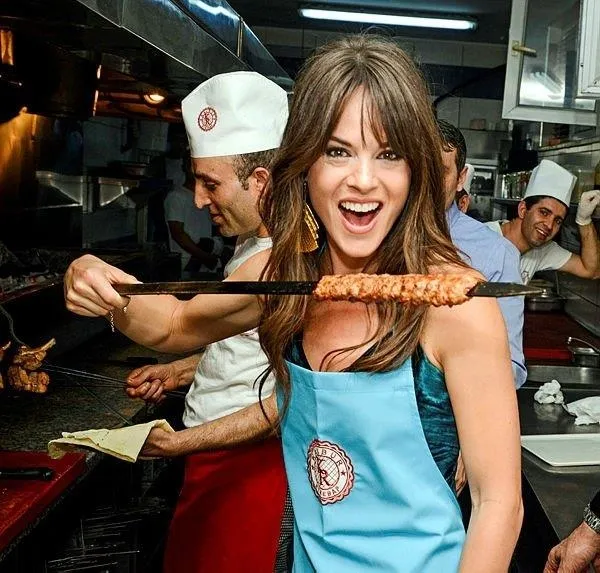 Ünlü Hollywood yıldızı Sarah Butler İstanbul'da kaza geçirdi!-6