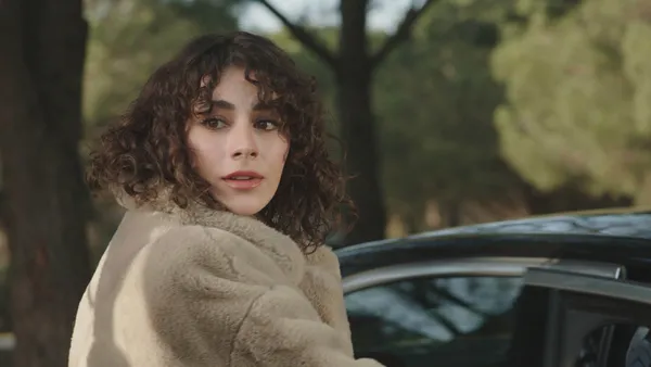 elif-umranin-planlarini-altust-edecek-bir-kucuk-gun-isigi-28-bolume-dair-detaylar-ortaya-cikti-iste-ipuclari-v-1680278095682.jpg Elif, Ümran’ın planlarını altüst edecek! Bir Küçük Gün Işığı 28. bölüme dair detaylar ortaya çıktı! İşte ipuçları ve yeni bölümden kareler...-4