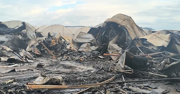 Antalya'da prefabrik ev alevlere teslim oldu: 7 aylık hamile anne ve 5 çocuğu can verdi