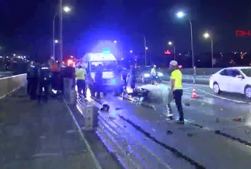 Haliç Köprüsü'nde motosiklet İBB'nin yol temizleme aracına çarptı: 1 ölü