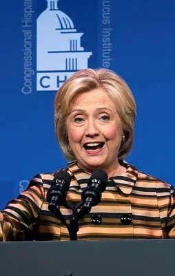 FETÖ’den Hillary’ye 100 bin dolar