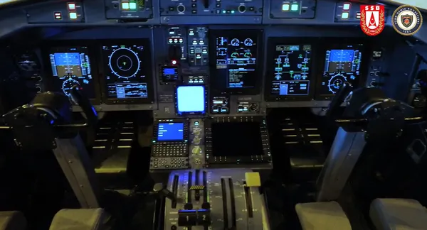 son-dakika-meltem-3-projesi-kapsaminda-gelistirilen-mavi-vatani-koruyacak-ilk-p-72-deniz-karakol-ucagi-teslim-edildi-1607685413543.jpg SON DAKİKA: Meltem-3 Projesi kapsamında geliştirilen Mavi Vatan'ı koruyacak ilk P-72 Deniz Karakol Uçağı teslim edildi-11